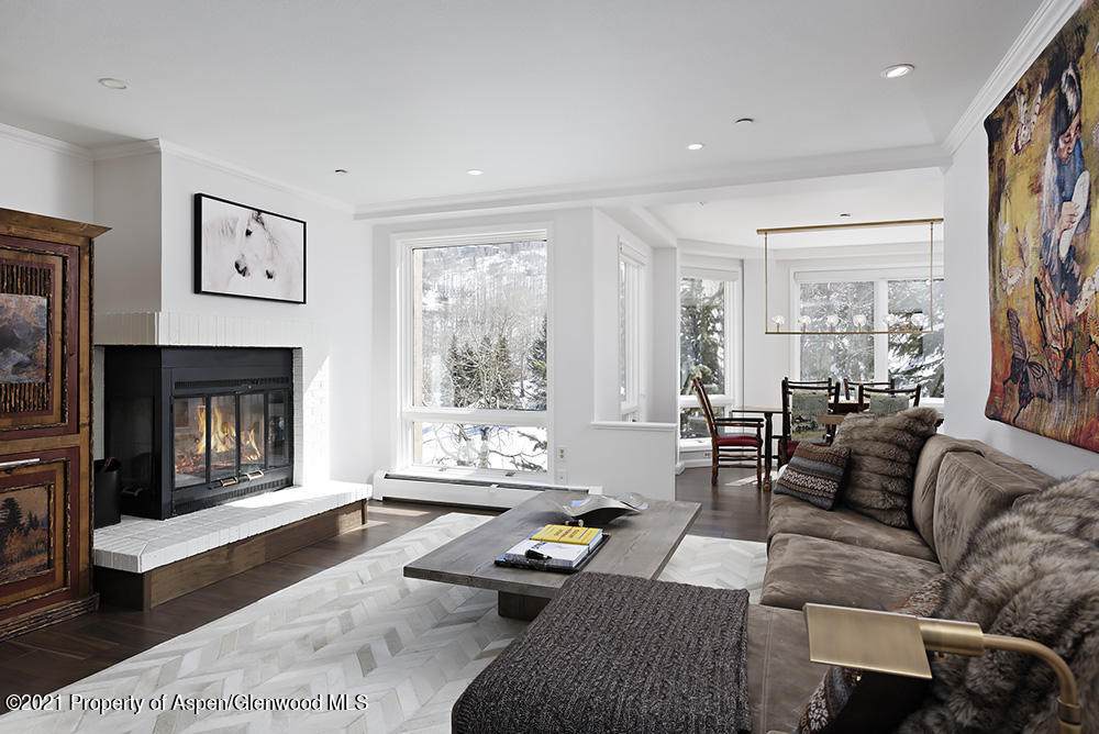 476 Wood Road - Photo 1
