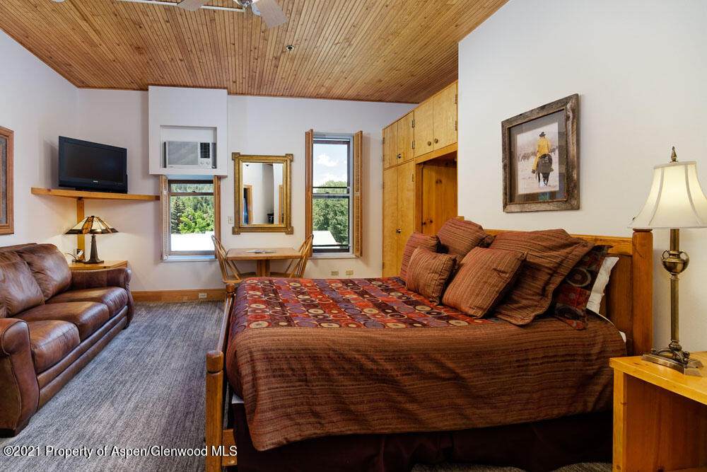 404 Galena Street - Photo 1