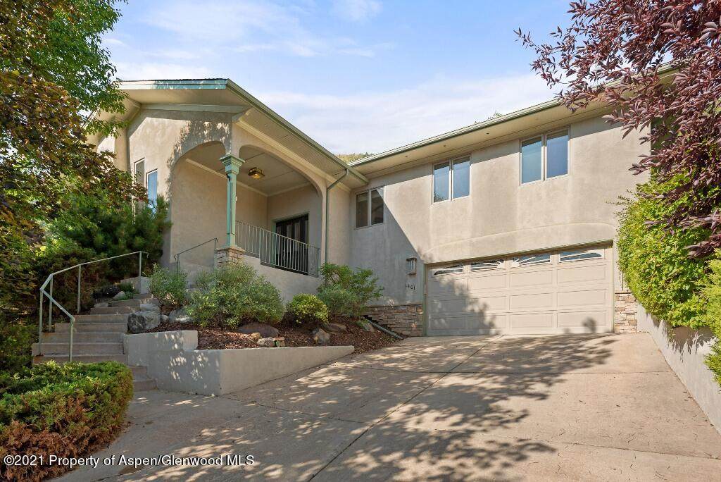 1401 Riverview Avenue - Photo 1