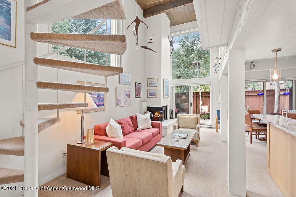 1024 Cooper Avenue - Photo 1