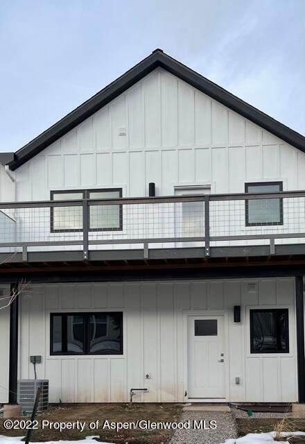 1681 Drake Place - Photo 1