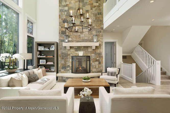 1242 Snowbunny Lane - Photo 1
