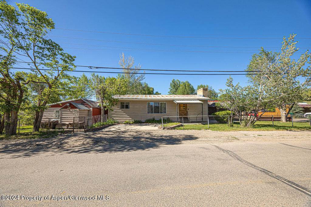 1008 Washington Street - Photo 1