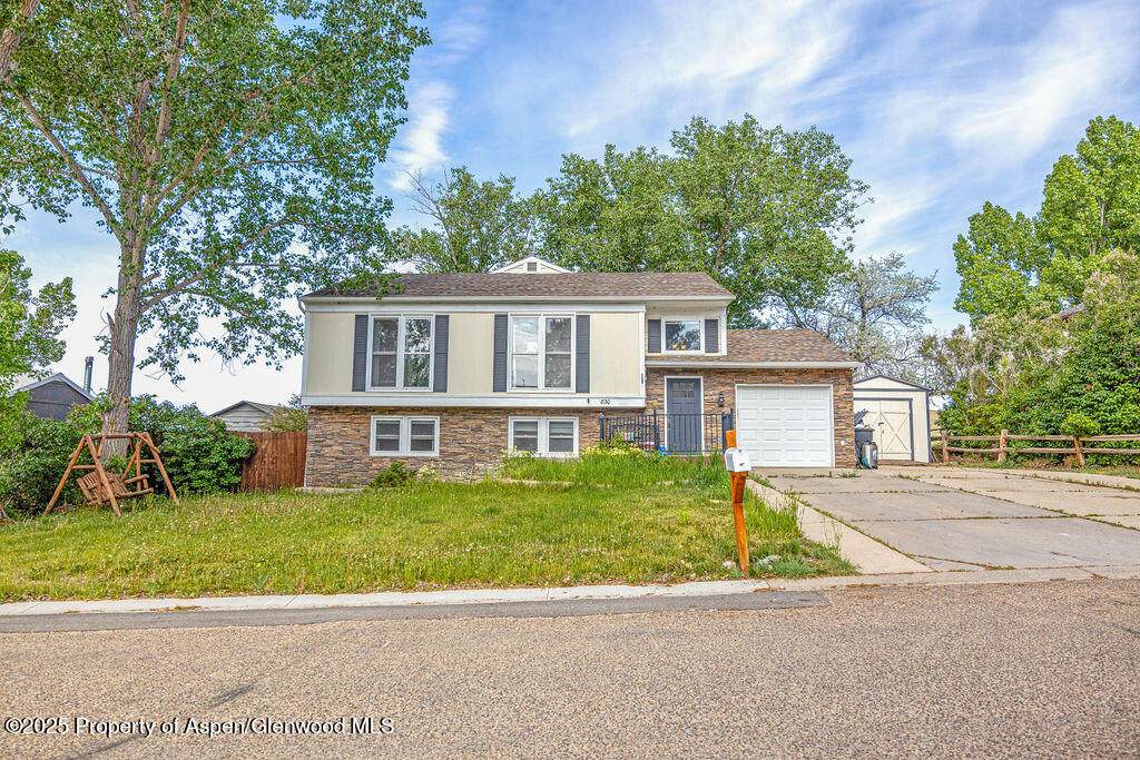 830 Exmoor Road - Photo 1