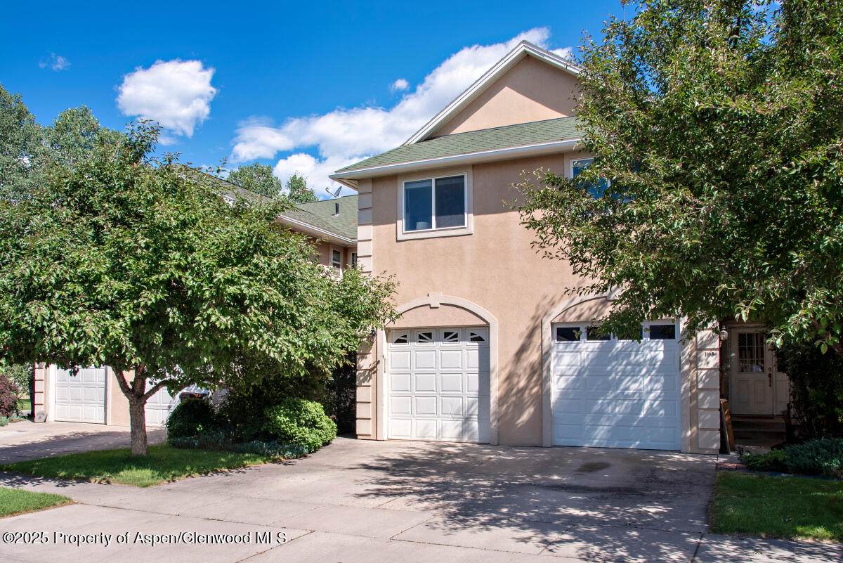 1199 Vitos Way - Photo 1