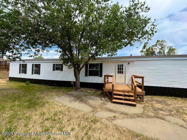 1139 Cottonwood Ave - Photo 1