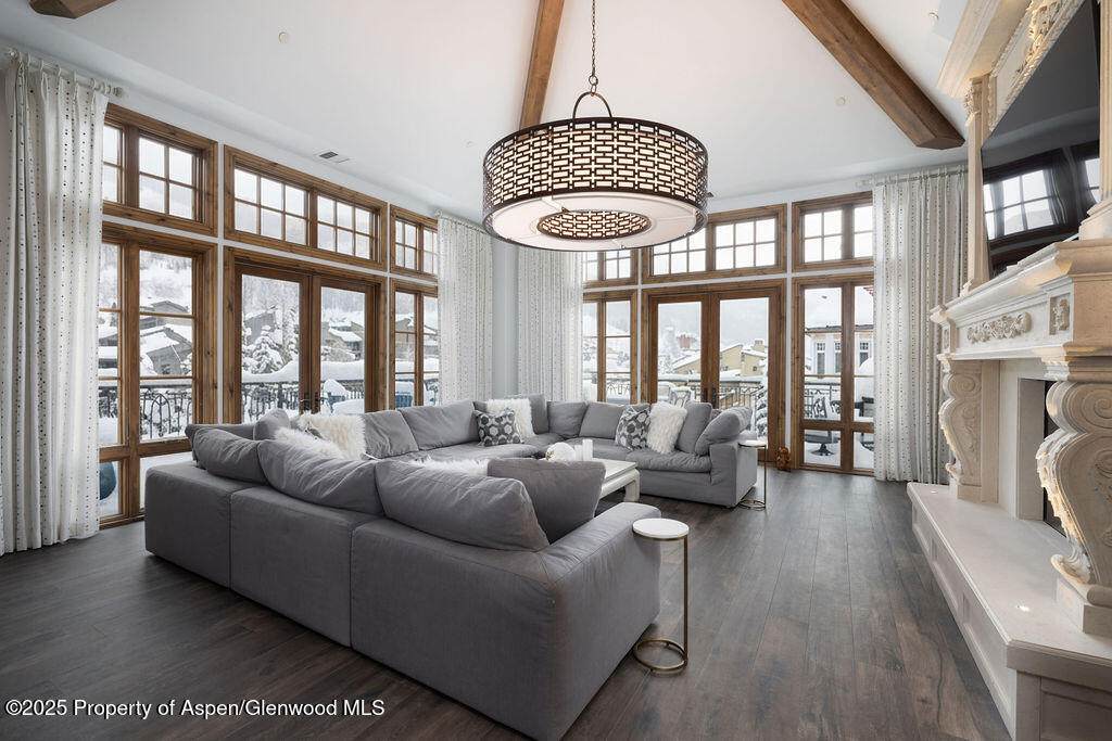 675 Lionshead Pl - Photo 1