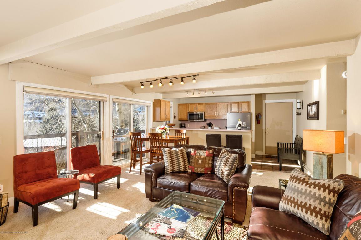 35 Upper Woodbridge Road - Photo 1