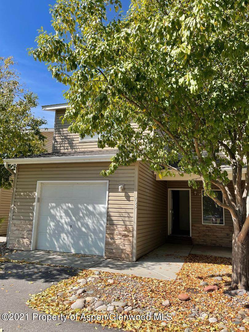 795 W 24th Street - Photo 1