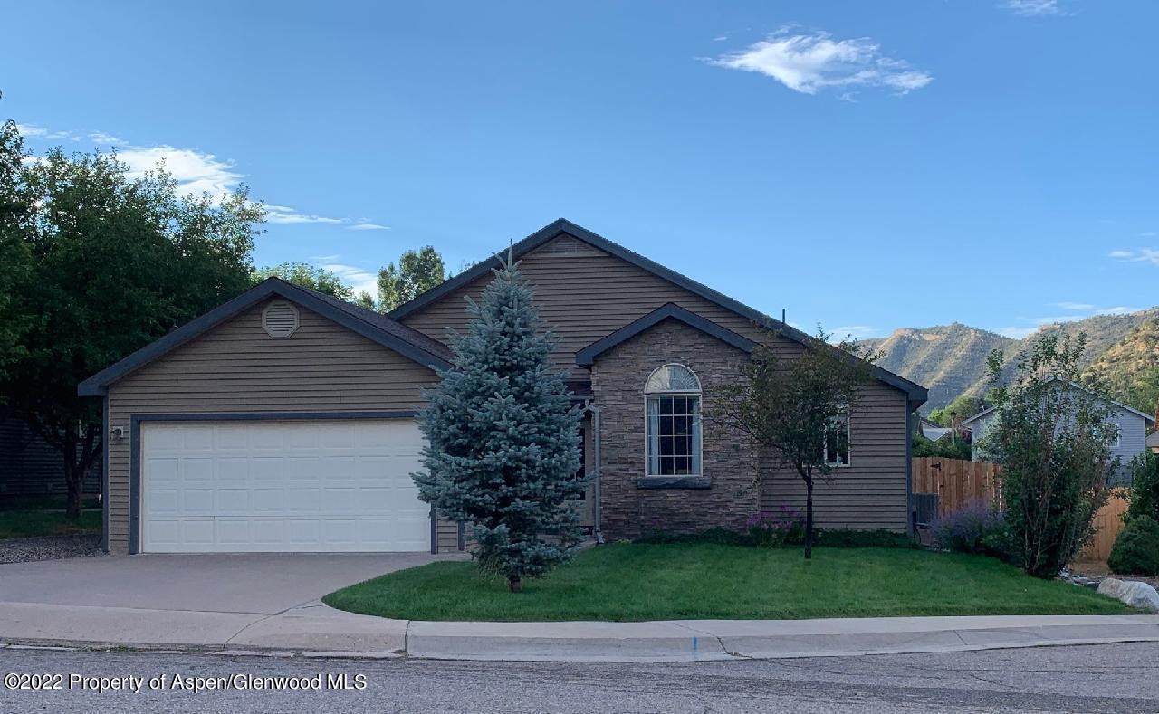 314 Mesquite Court - Photo 1