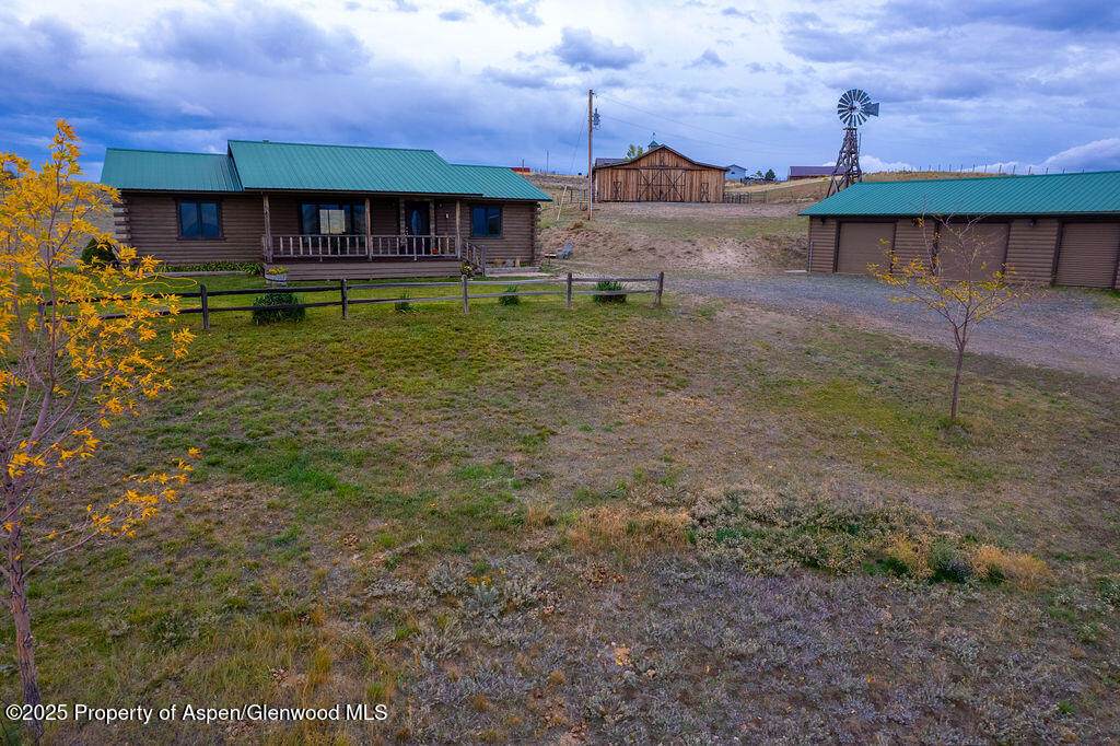 545 Knoll Avenue - Photo 1