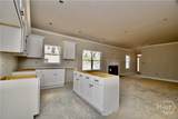 215 Timsbury - Photo 4