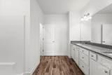 526 Lillian Way - Photo 17