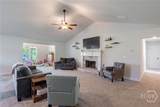 327 Skyview Drive - Photo 3