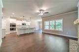 348 Pinewood Drive - Photo 3
