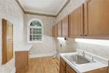 1202 Hodges Circle - Photo 68