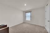 135 Starbuck Parkway - Photo 41