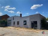 1095 Broad Street - Photo 2