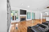 1050 Simonton Way - Photo 20