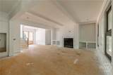 242 Carriage Avenue - Photo 4