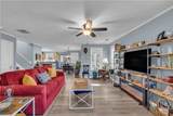 748 Vincent Drive - Photo 3