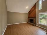 110 Flannigans - Photo 2