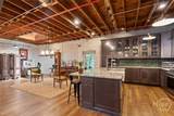 585 White Circle - Photo 16