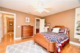 1160 Oaklake Terrace - Photo 32