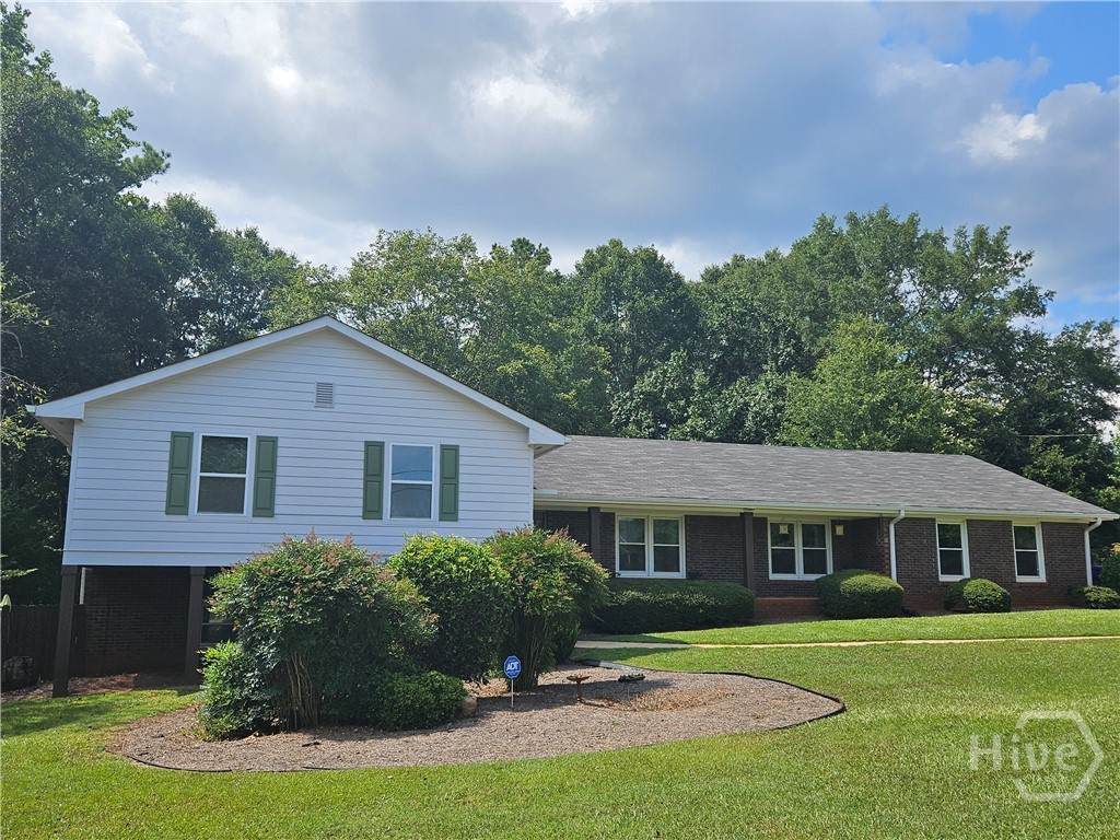 160 Edgewood Drive - Photo 1