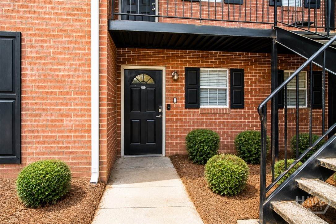 1055 Baxter Street - Photo 1