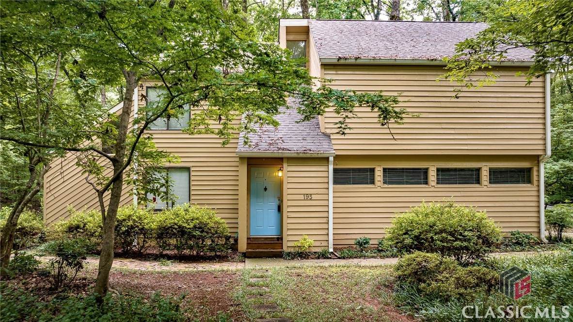 195 Gibbons Place - Photo 1