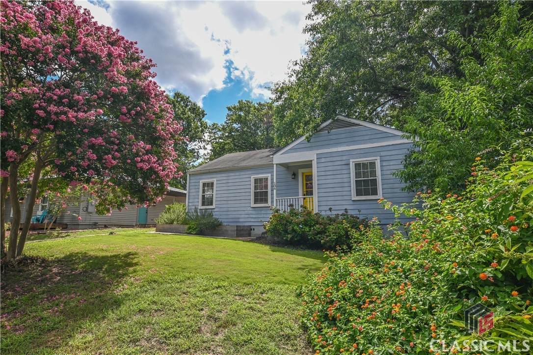 106 Sylvia Circle - Photo 1