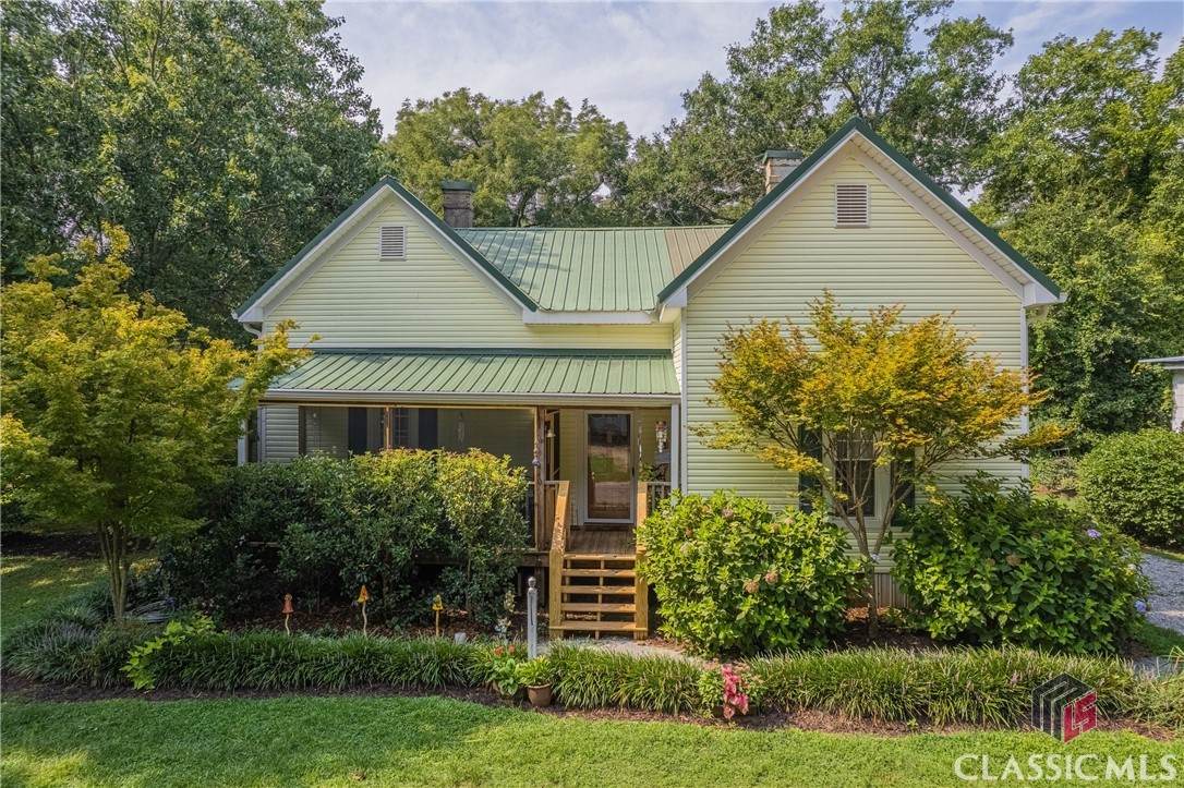 440 Laurel Avenue - Photo 1