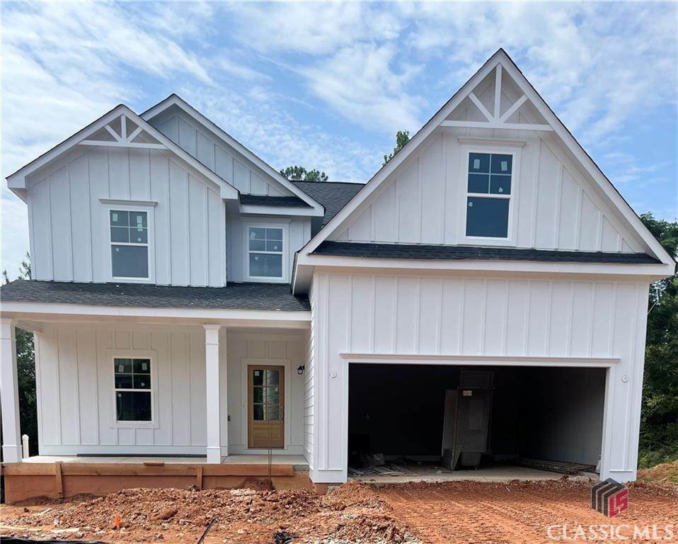 108 Russell - Photo 1