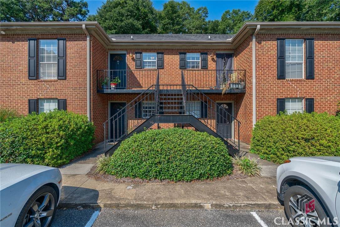 1055 Baxter Street - Photo 1