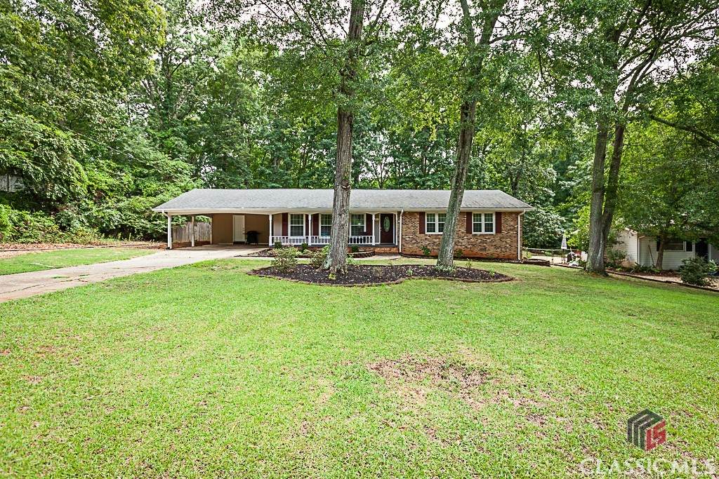560 Greencrest Drive - Photo 1