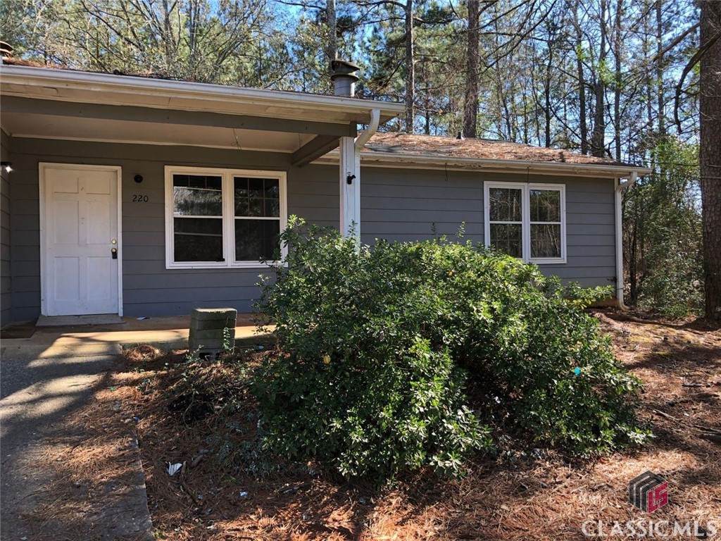 220 Park Ridge Drive - Photo 1