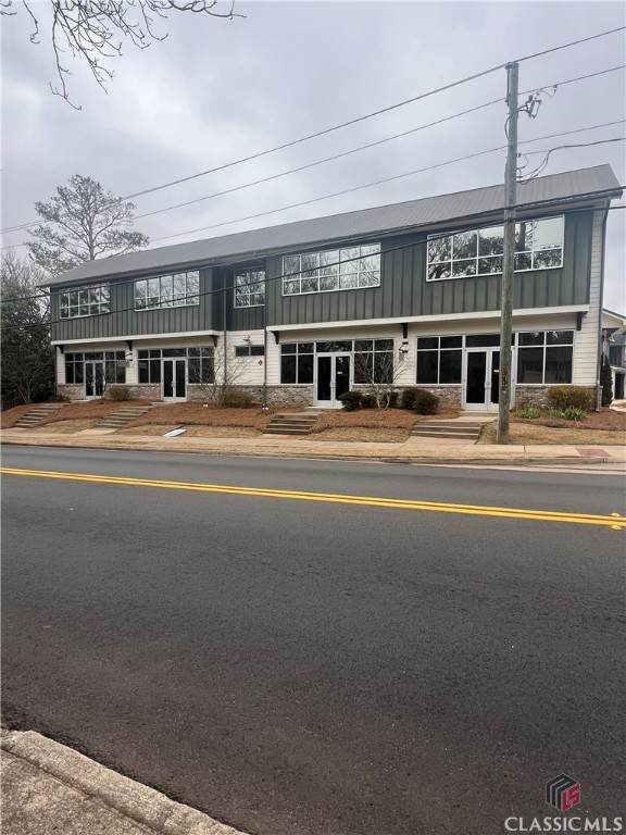 2005 Milledge Avenue - Photo 1