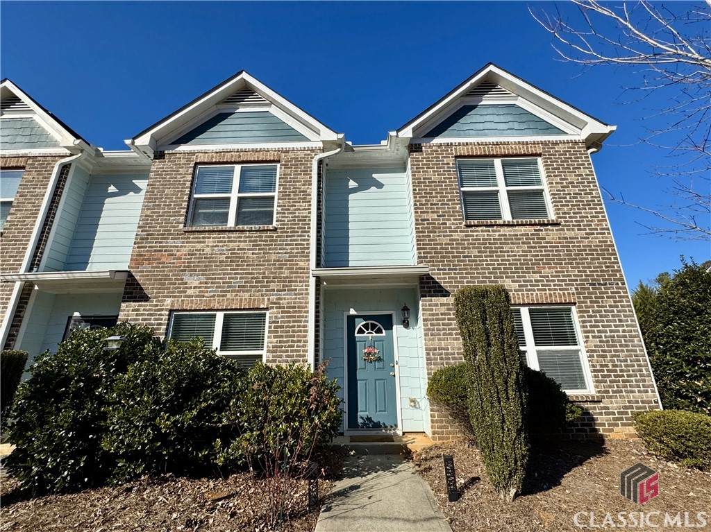1070 Binghampton Circle - Photo 1