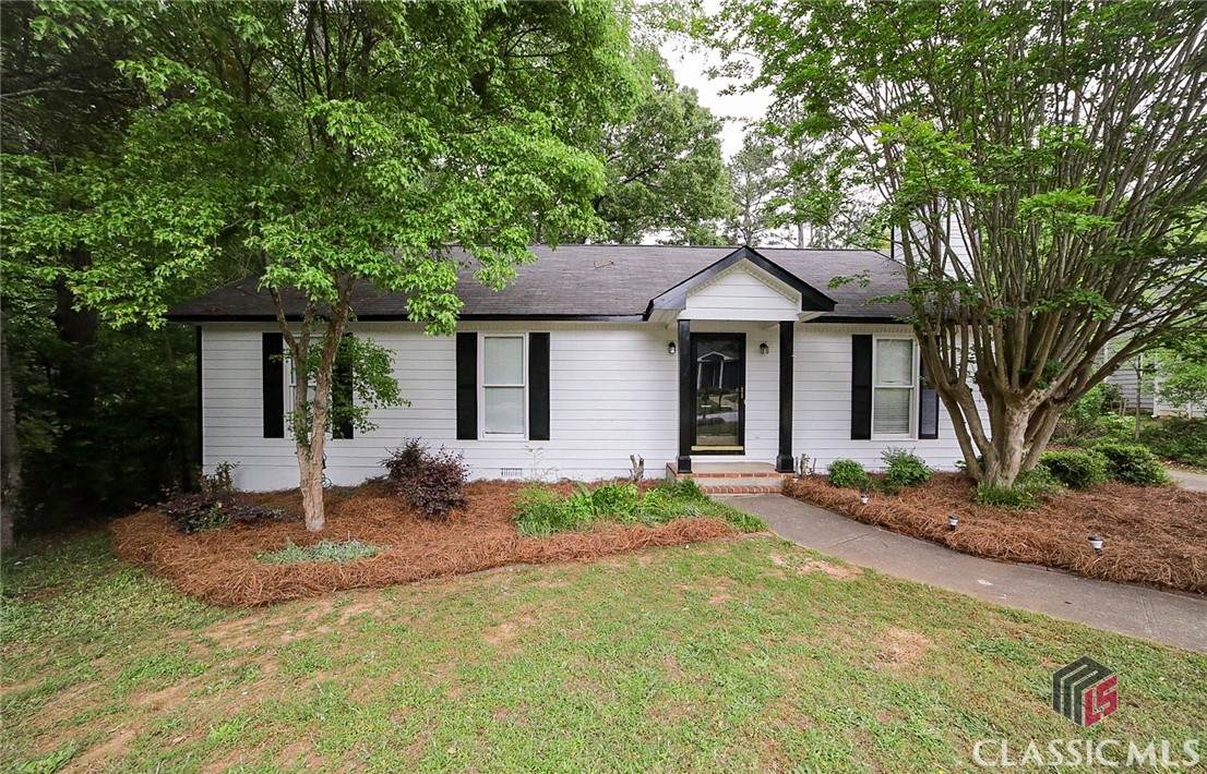 122 Winthrop - Photo 1