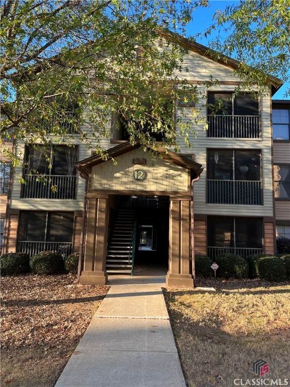 211 North Avenue - Photo 1