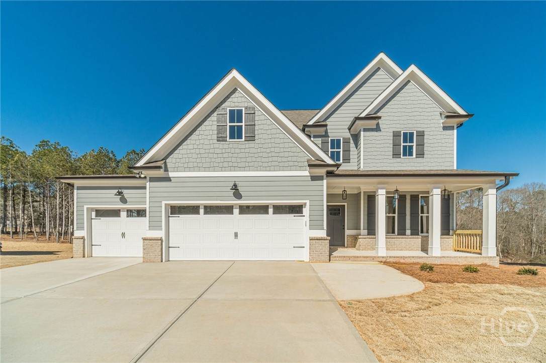 322 Pinewood Drive - Photo 1