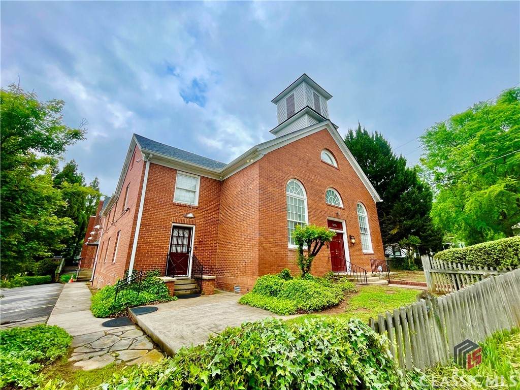 1295 Broad Street - Photo 1