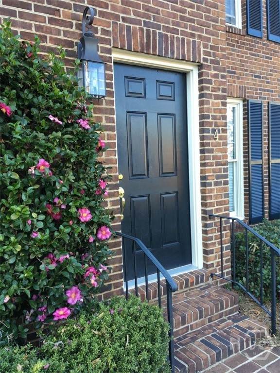 110 Milledge - Photo 1