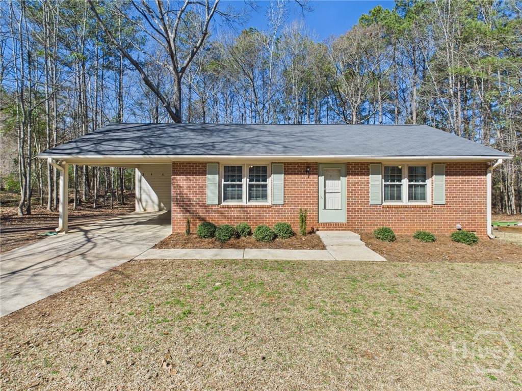 1051 Pine Hill Circle - Photo 1