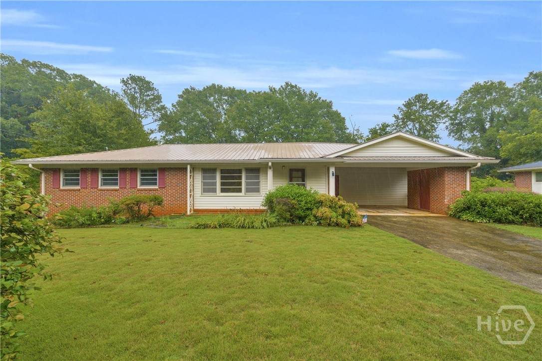 411 College Circle - Photo 1