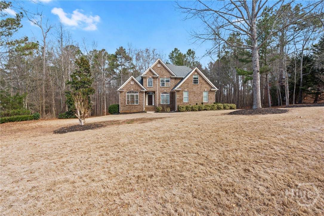 140 Wesley Drive - Photo 1