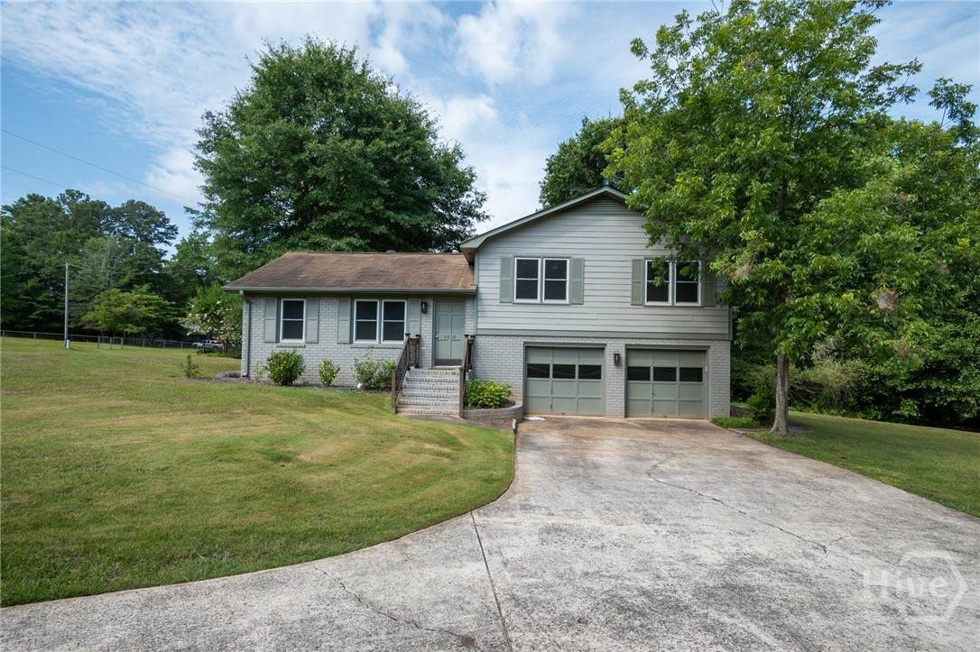 1030 Carriage Hill Road - Photo 1