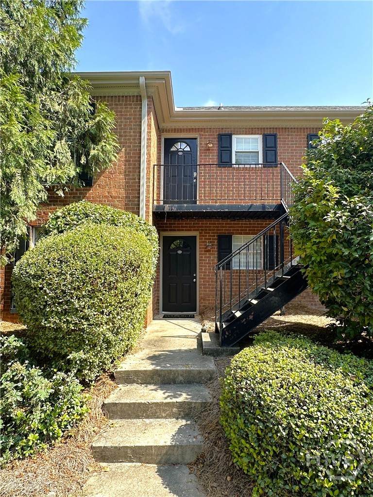 1055 Baxter Street - Photo 1