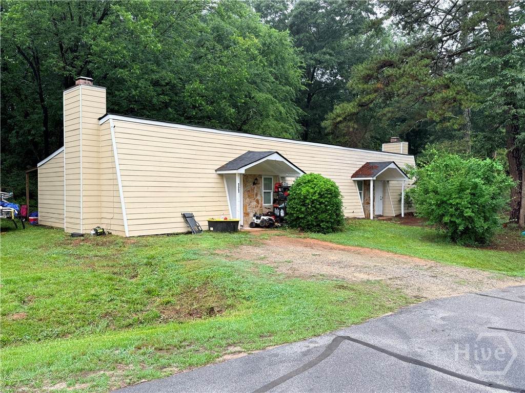 121/125 Live Oak Drive - Photo 1